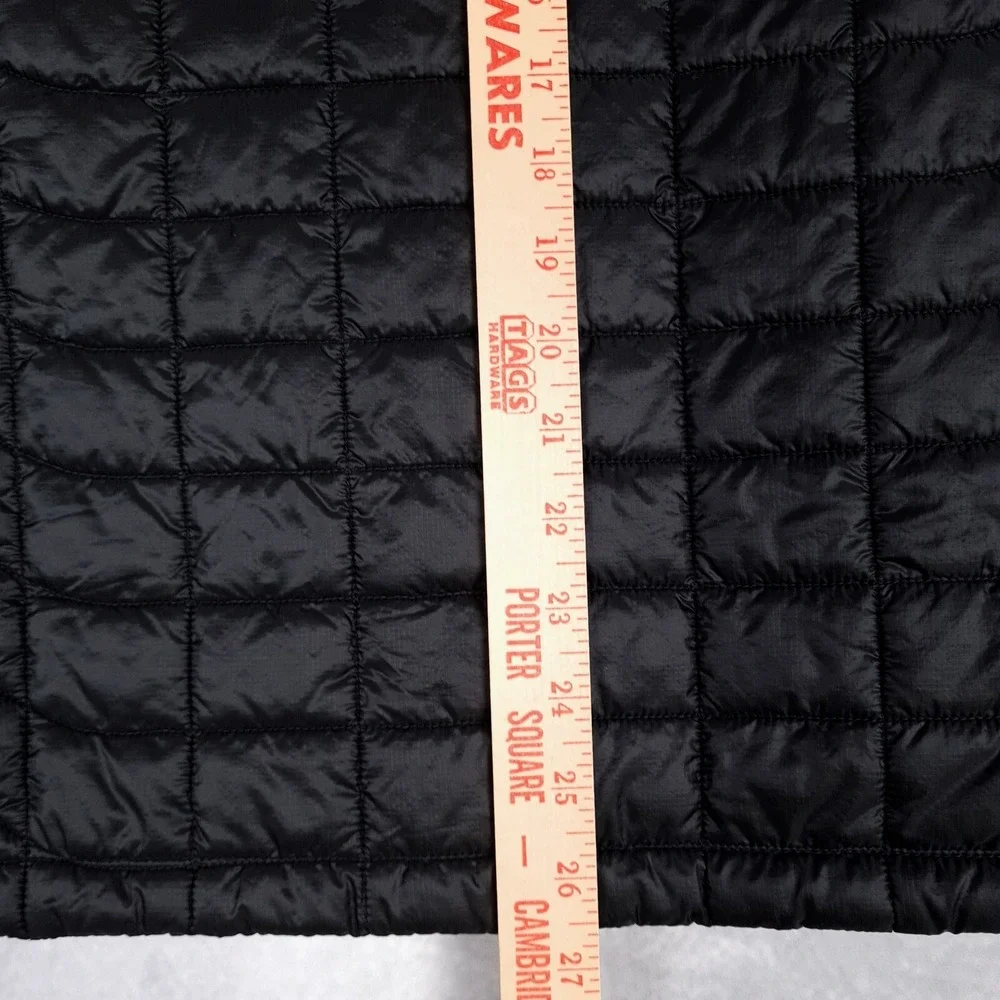The North Face Thermoball Vest Mens Medium Black Quilted Lightweight Hike